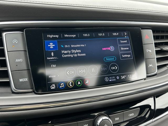 Used 2022 Buick Enclave Avenir w/ Avenir Technology Package AWD/4WD image 29