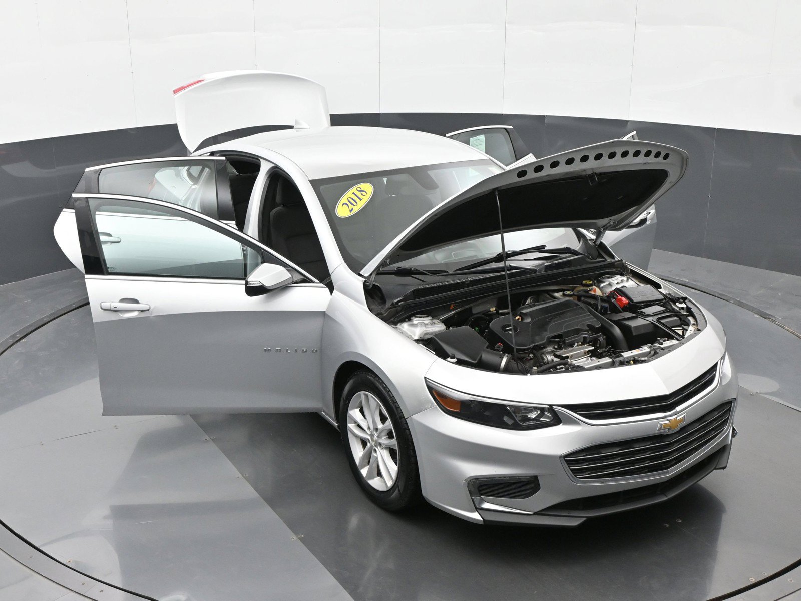 Used 2018 Chevrolet Malibu LT FWD image 44
