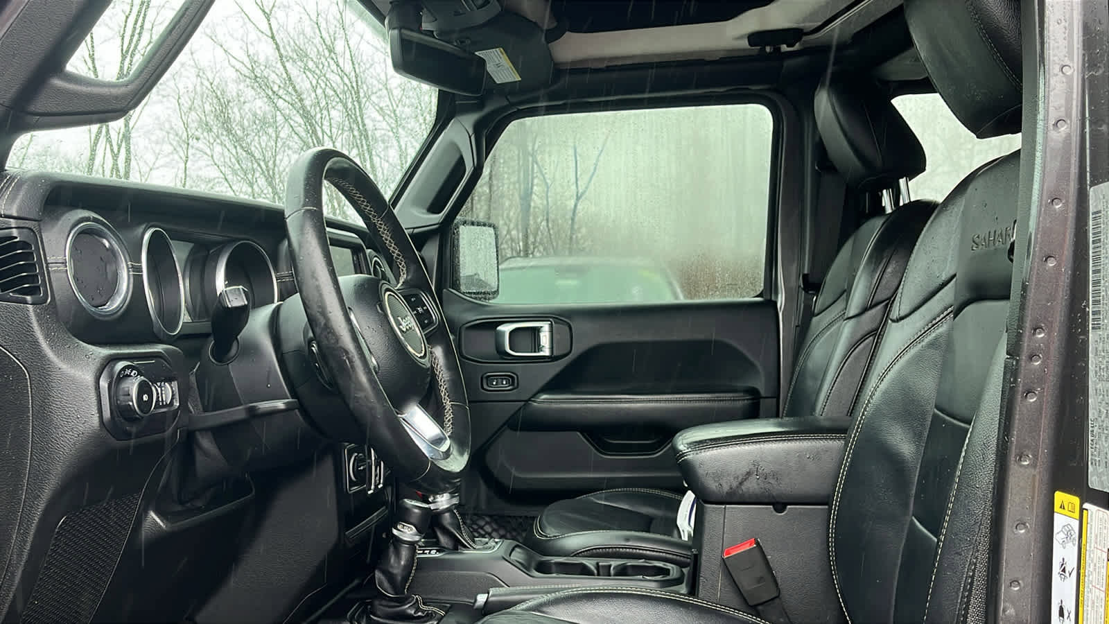 Used 2018 Jeep Wrangler Unlimited Sahara image 10