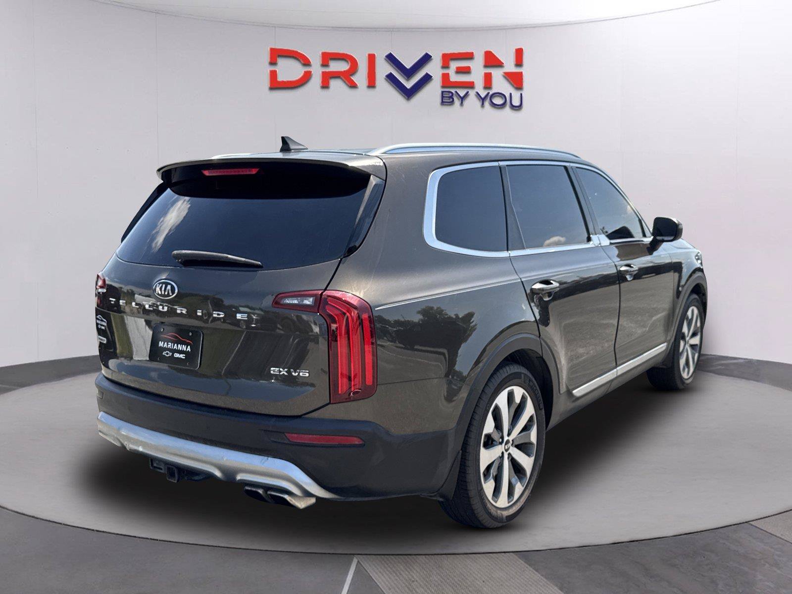 Used 2020 Kia Telluride EX w/ EX Premium Package AWD/4WD image 4