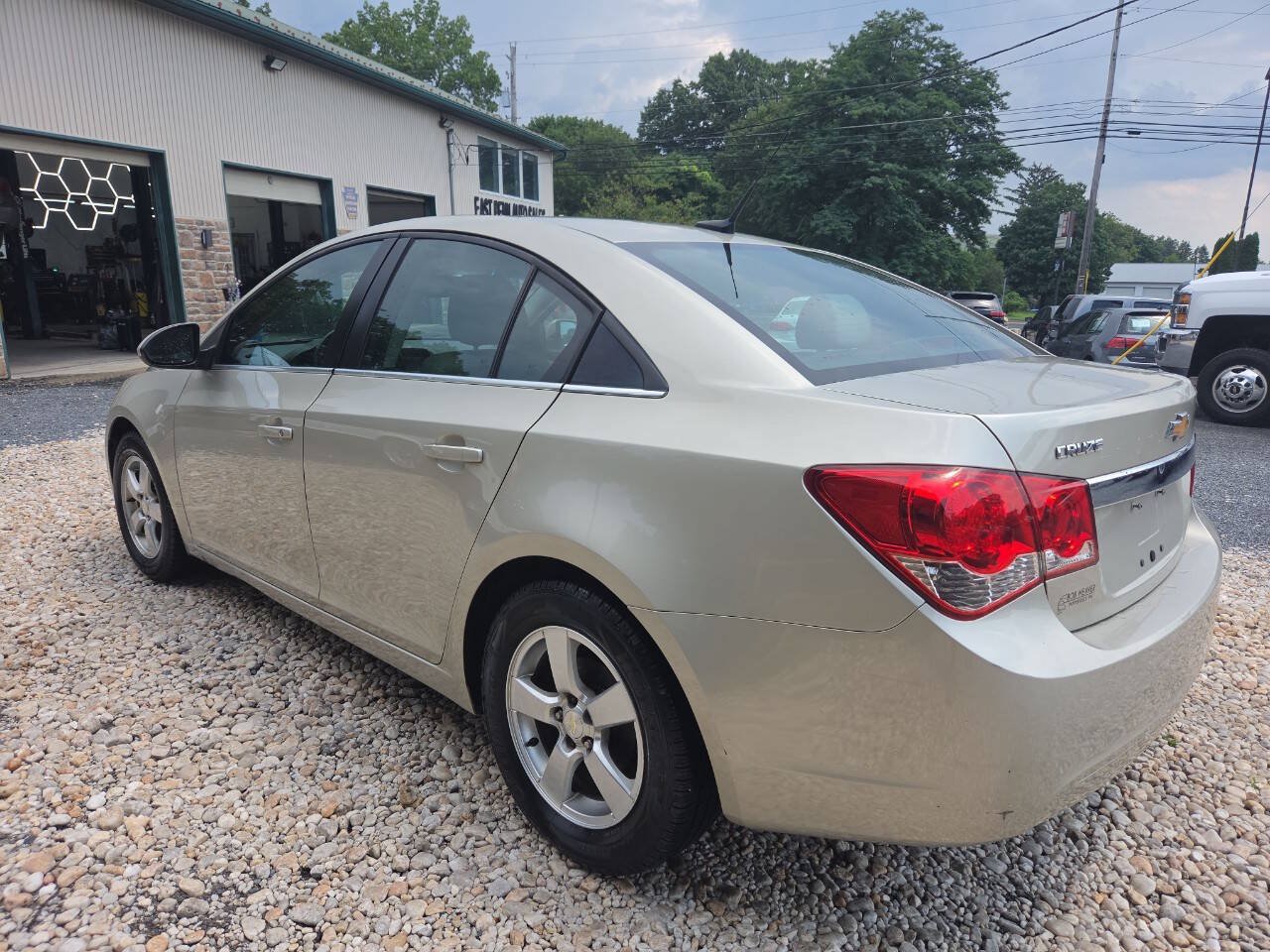 Used 2014 Chevrolet Cruze LT FWD image 6