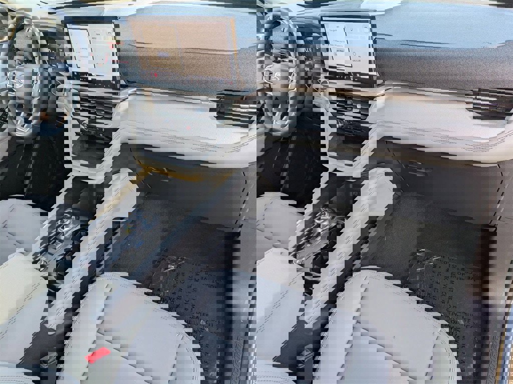 New 2026 Ford Explorer Active w/ Active Comfort Package image 29