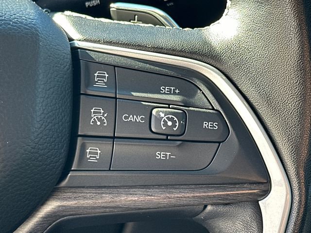 Used 2022 Jeep Grand Cherokee L Limited AWD/4WD image 33