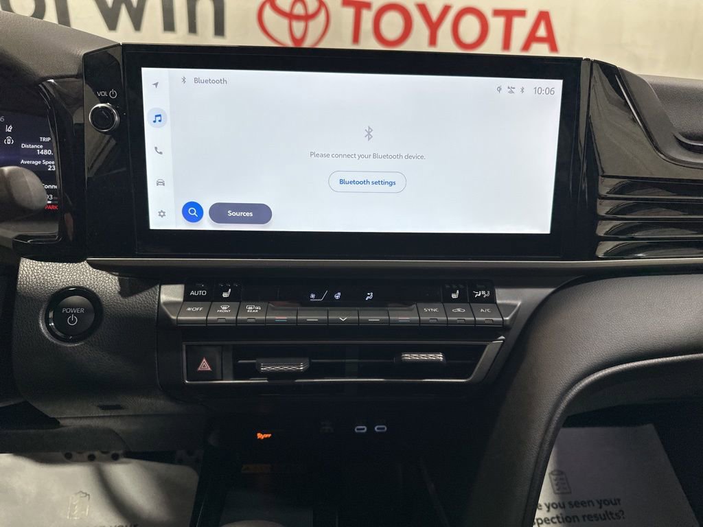 Used 2025 Toyota Camry XSE image 31