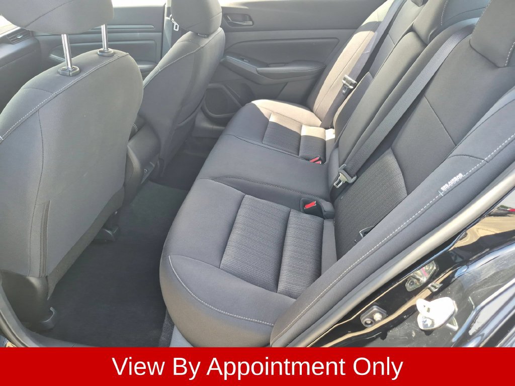 Used 2025 Nissan Altima 2.5 SV FWD image 27