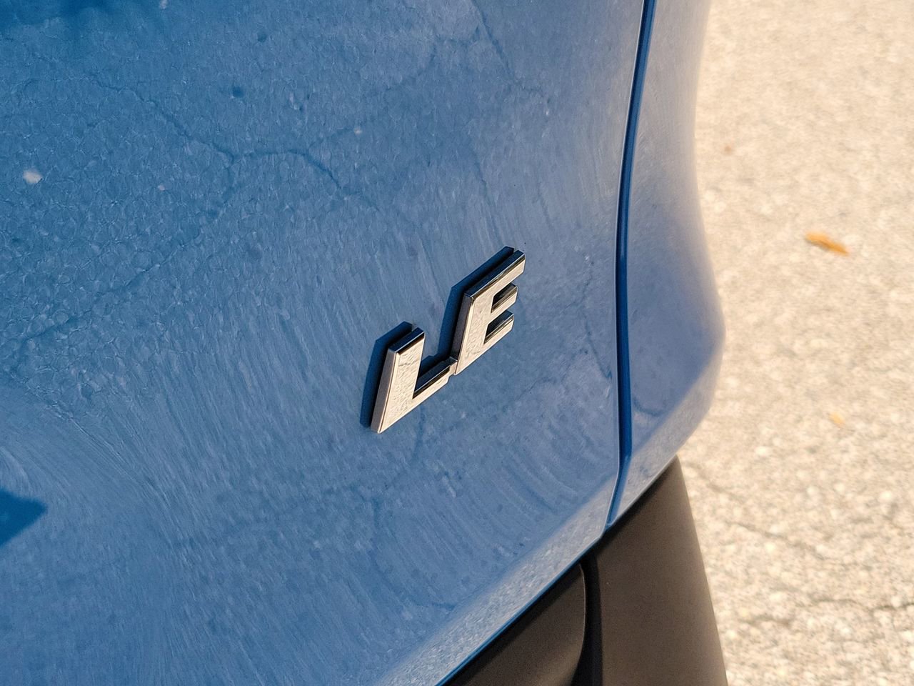 Used 2020 Toyota RAV4 LE FWD image 7