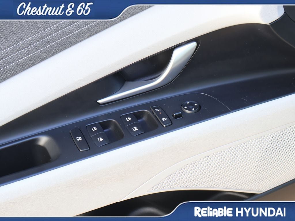 Certified 2024 Hyundai Elantra Limited FWD image 21