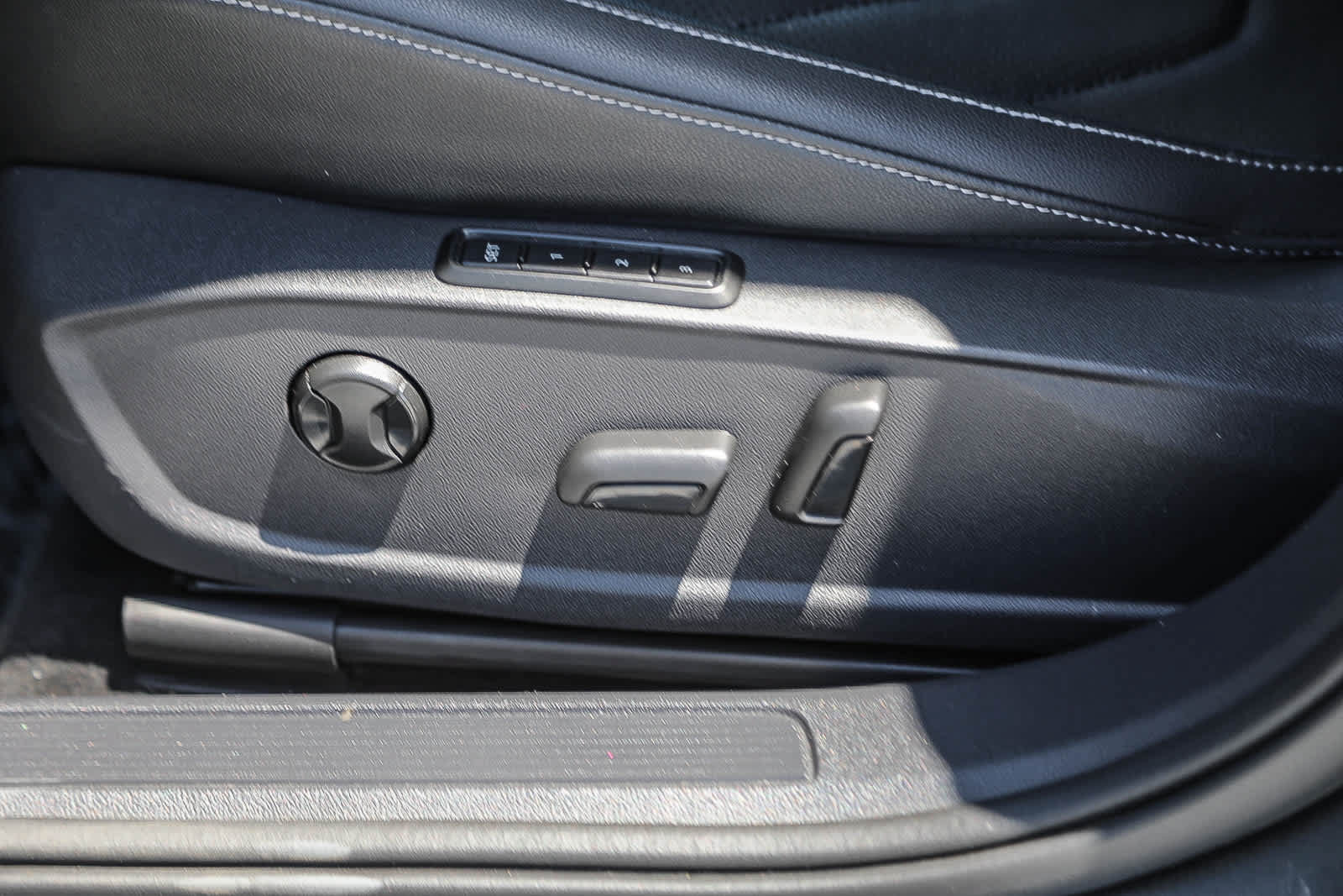 Used 2019 Volkswagen Jetta SEL Premium FWD image 18