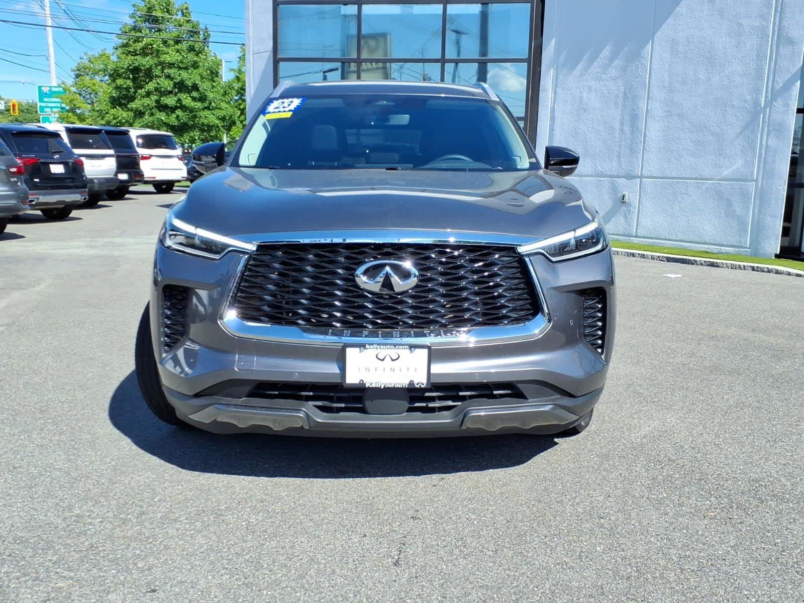 Certified 2023 INFINITI QX60 Sensory w/ Cargo Package AWD/4WD image 2