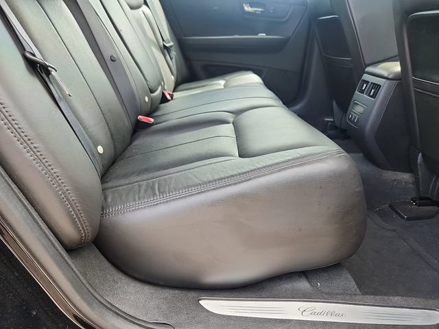 Used 2010 Cadillac DTS Luxury FWD image 29