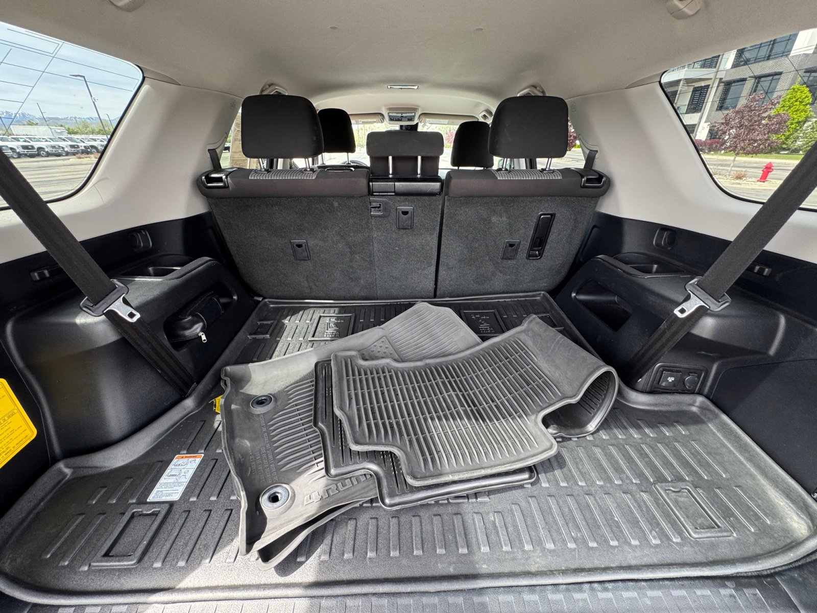 Used 2023 Toyota 4Runner SR5 AWD/4WD image 33