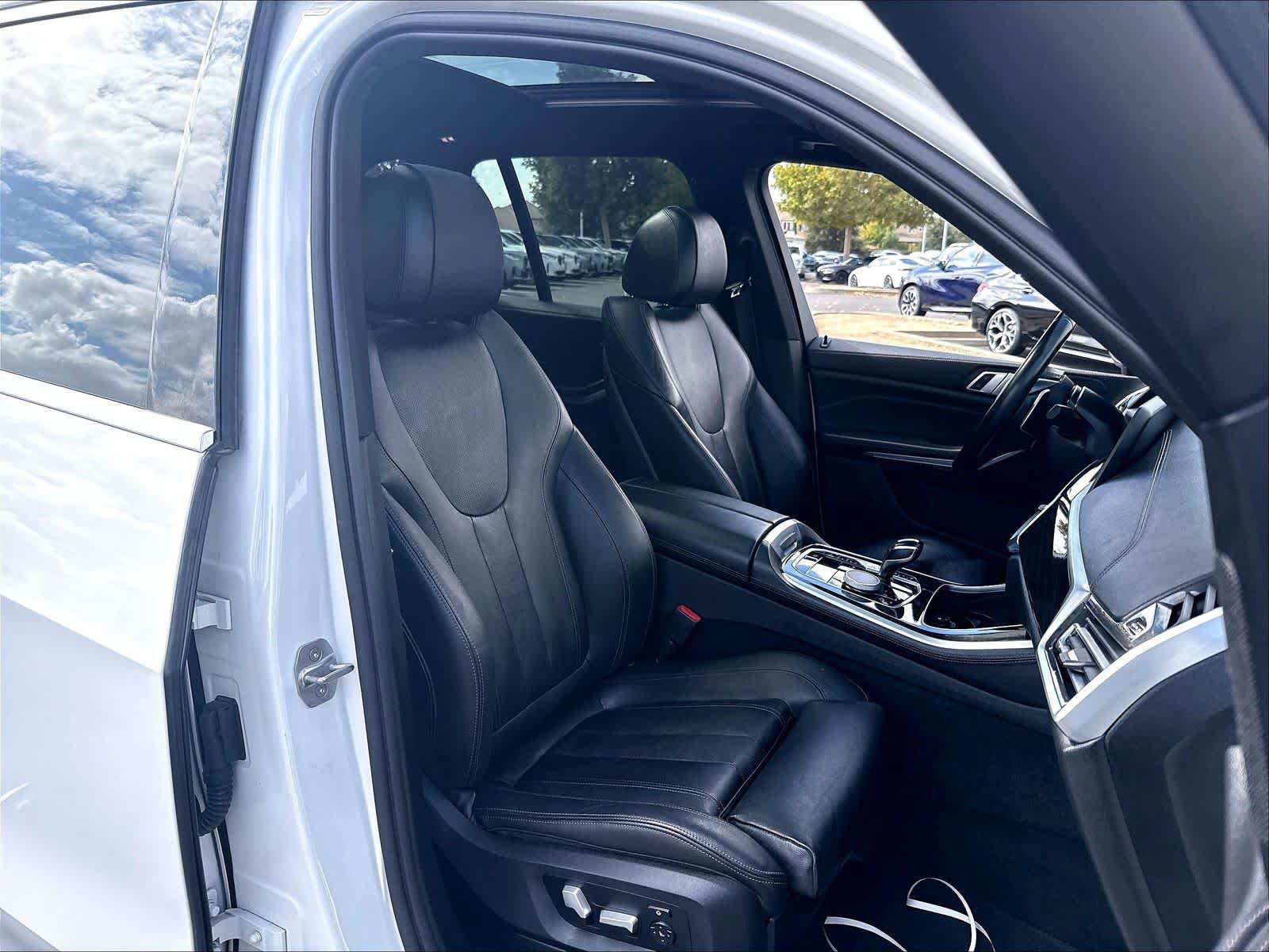 Used 2020 BMW X5 sDrive40i w/ Premium Package RWD image 32
