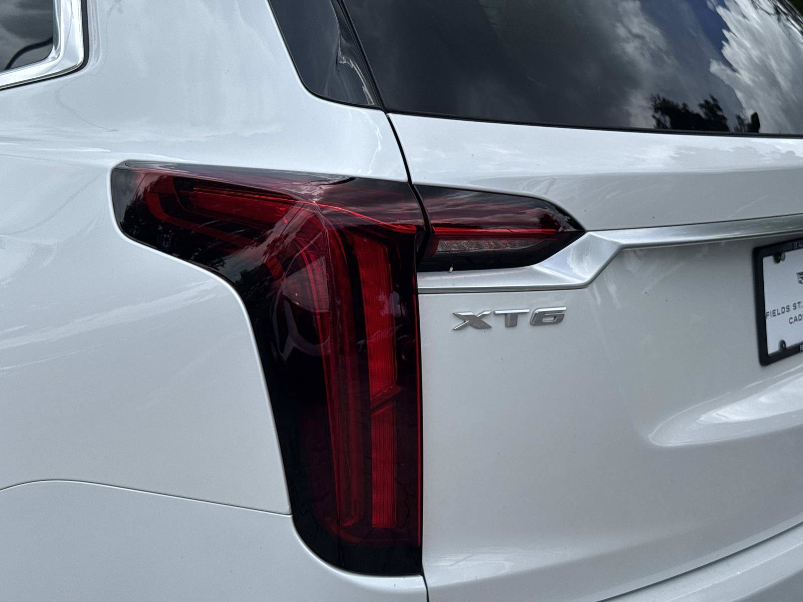 Used 2024 Cadillac XT6 Premium Luxury FWD image 11