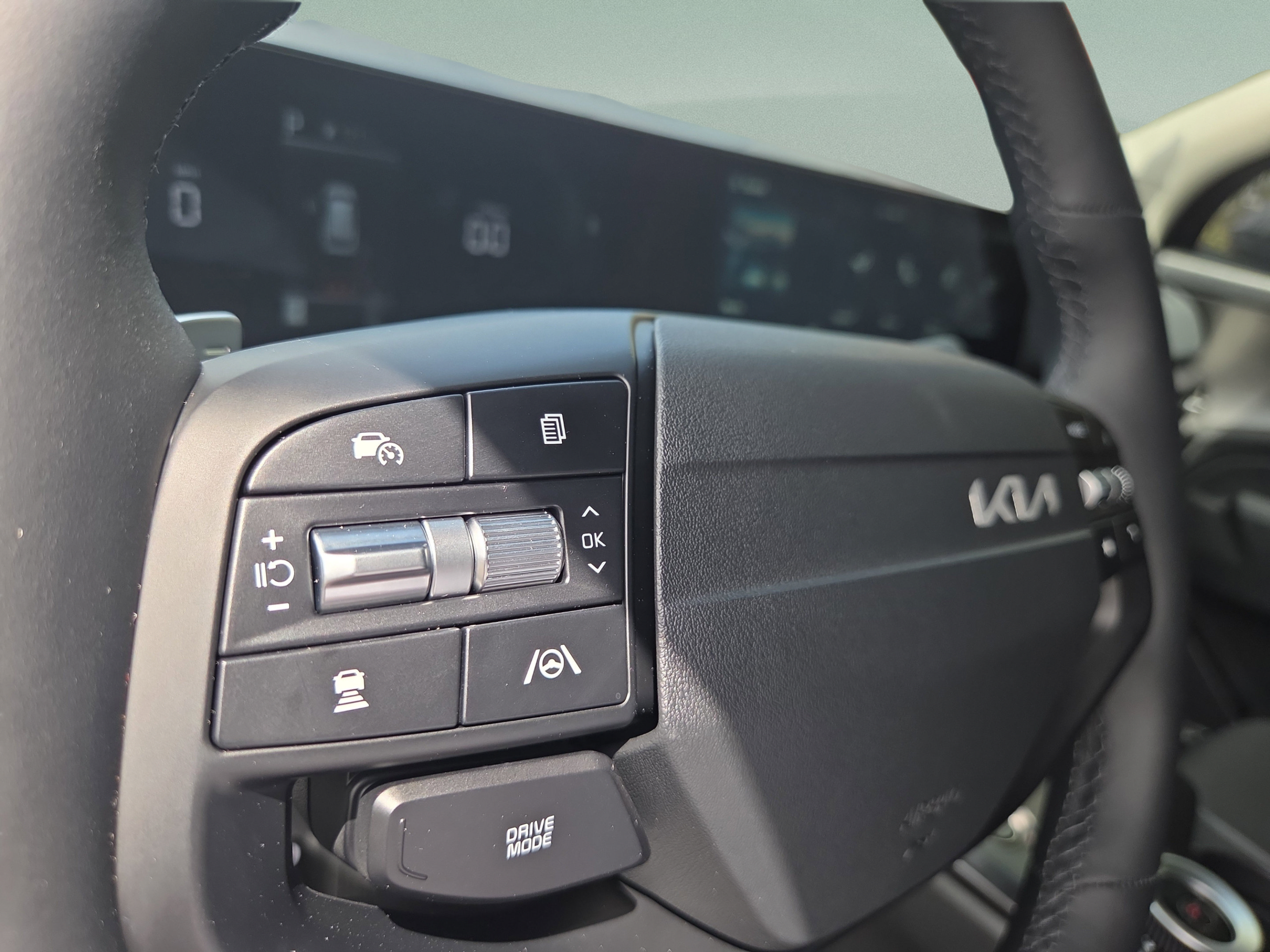 New 2026 Kia Sportage LX FWD image 31