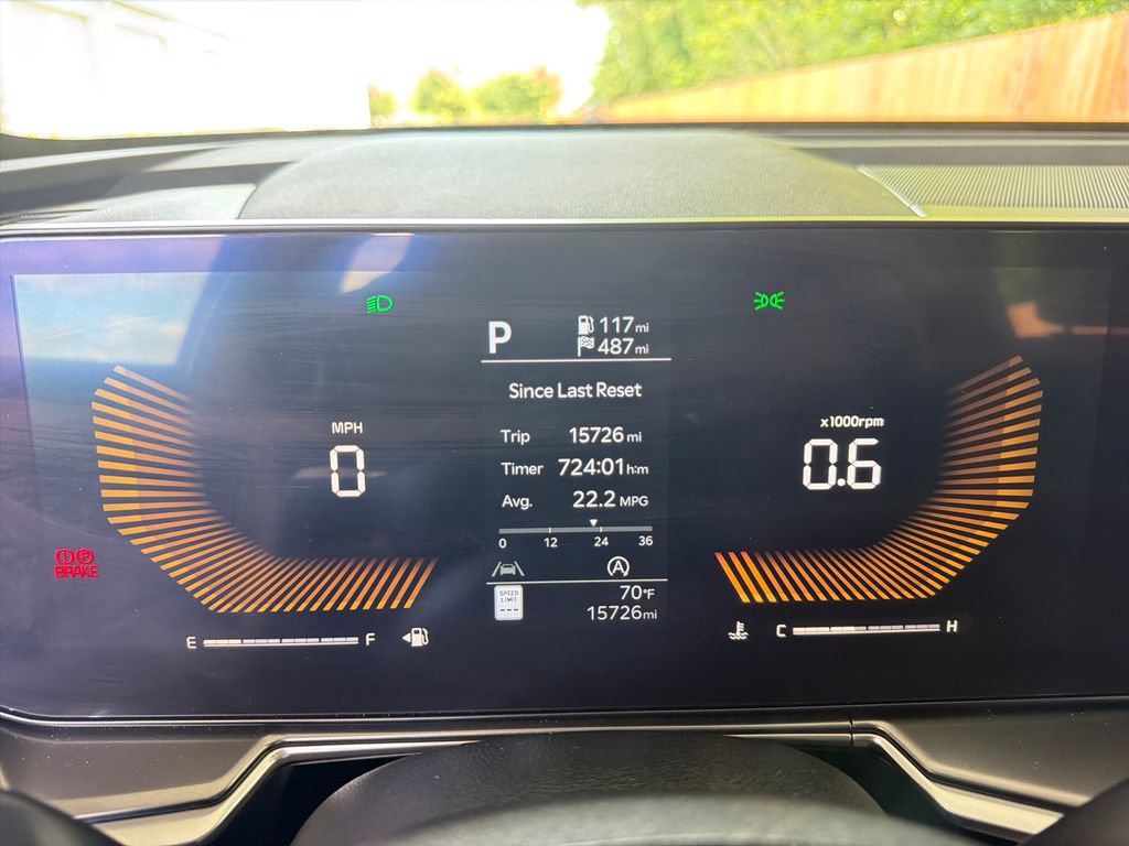 Used 2024 Kia Sorento S w/ Panoramic Sunroof Package FWD image 23