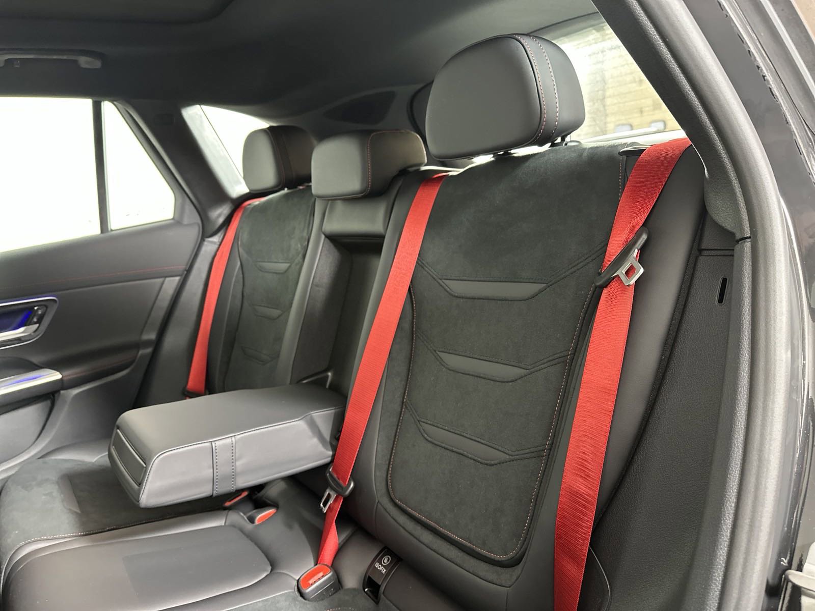 New 2025 Mercedes-Benz GLC 43 AMG 4MATIC image 8