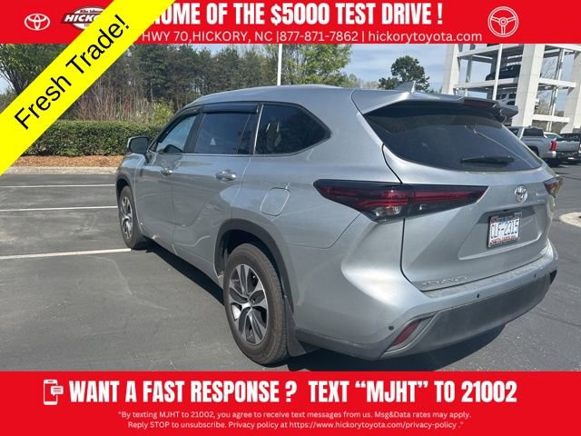 Used 2025 Toyota Highlander XLE image 5