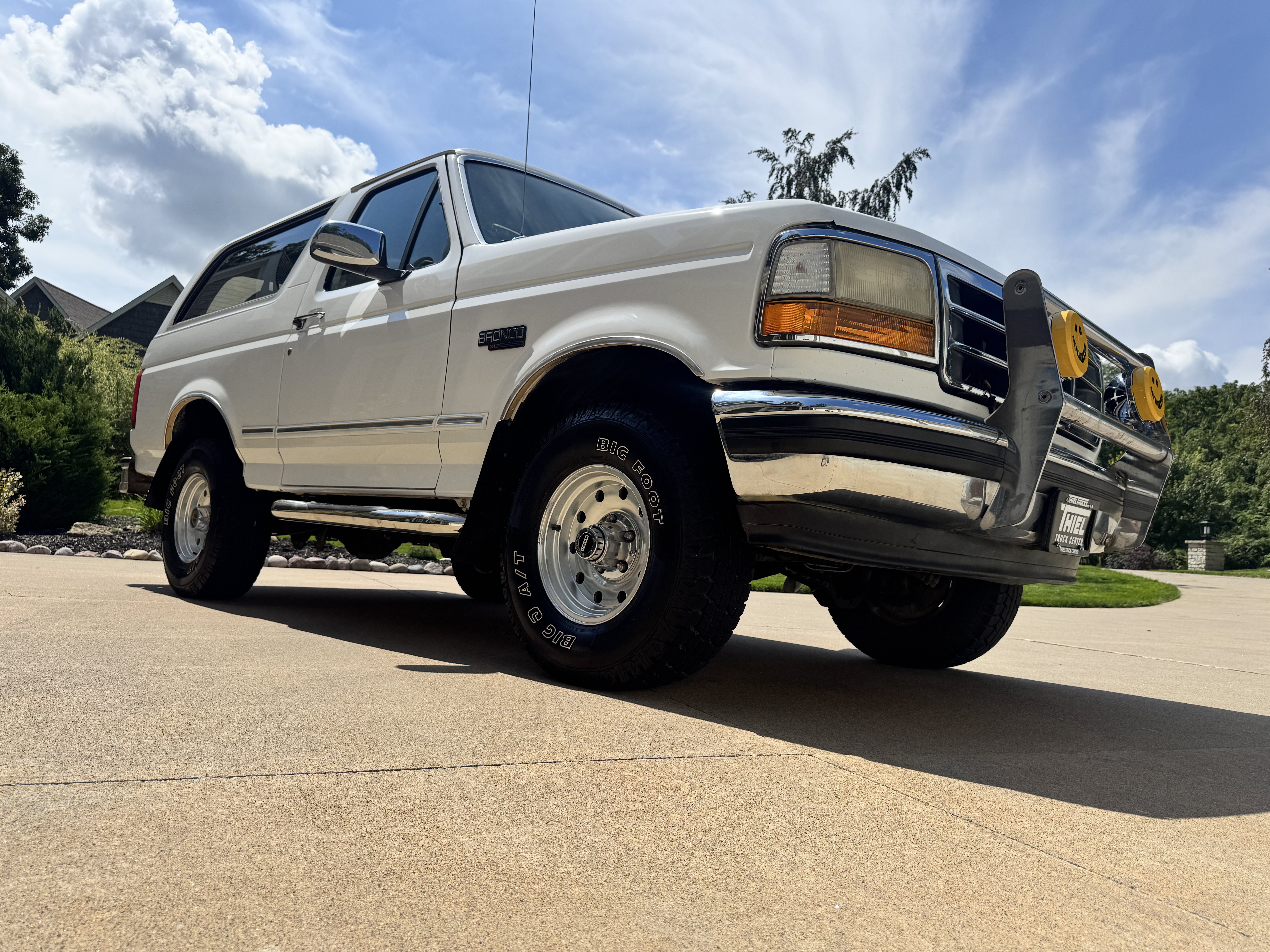 Used 1993 Ford Bronco XLT AWD/4WD image 27