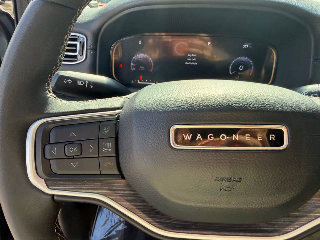 Used 2023 Jeep Wagoneer Series III w/ Preferred Equipment Group image 18