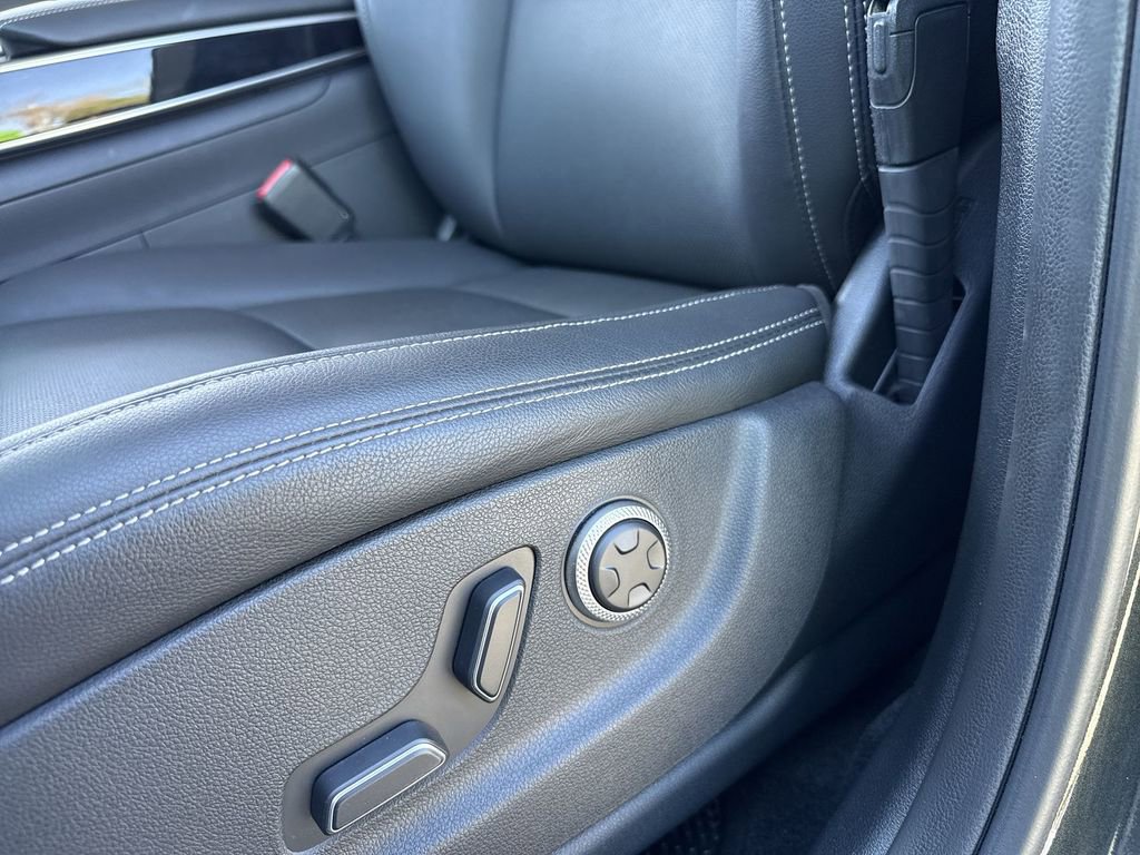 Used 2025 Genesis GV70 2.5T image 12