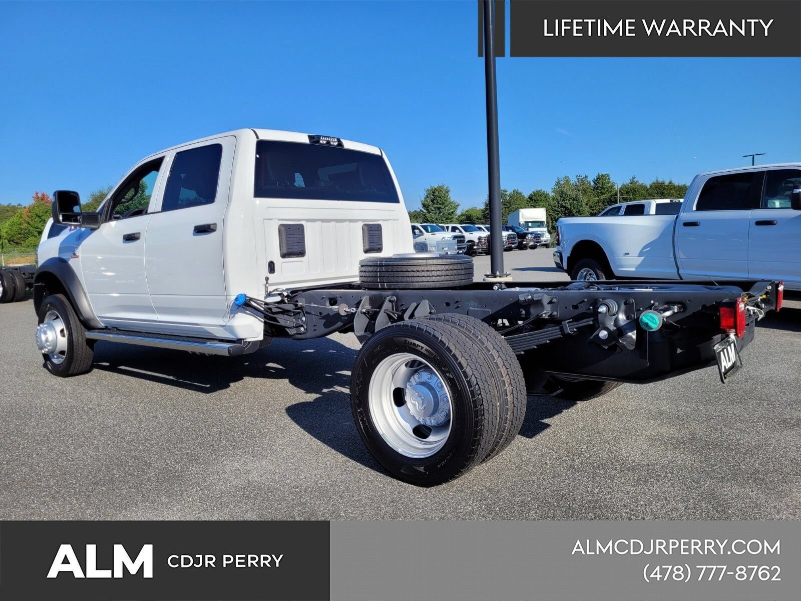New 2025 RAM 4500 Tradesman w/ Safety Group AWD/4WD image 12