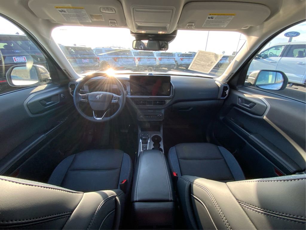 Used 2025 Ford Bronco Sport Outer Banks AWD/4WD image 27