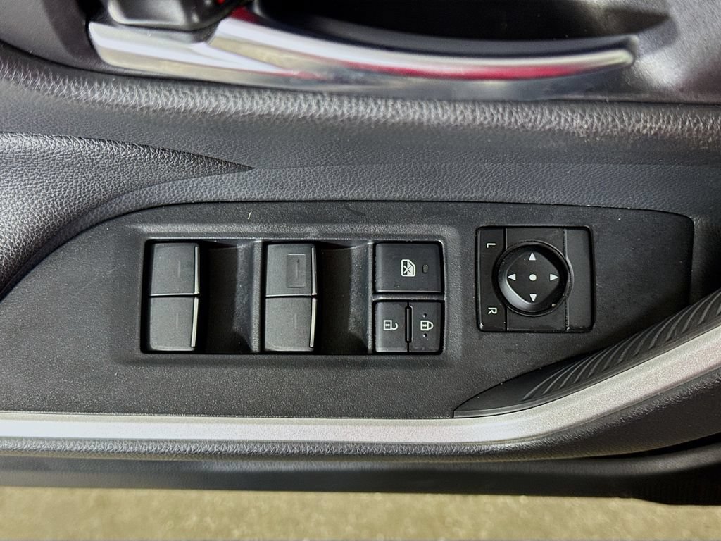 Certified 2025 Toyota RAV4 XLE AWD/4WD image 17
