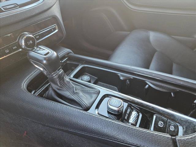 Used 2019 Volvo XC90 T6 Momentum w/ Advanced Package AWD/4WD image 9