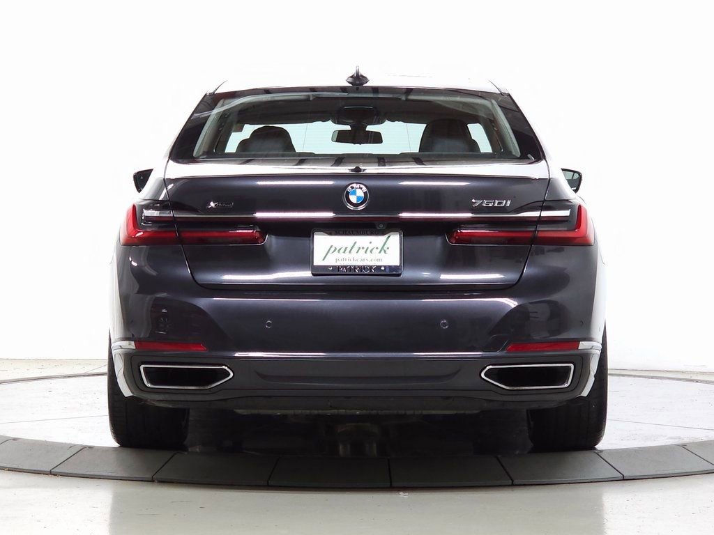 Used 2020 BMW 750i xDrive image 9