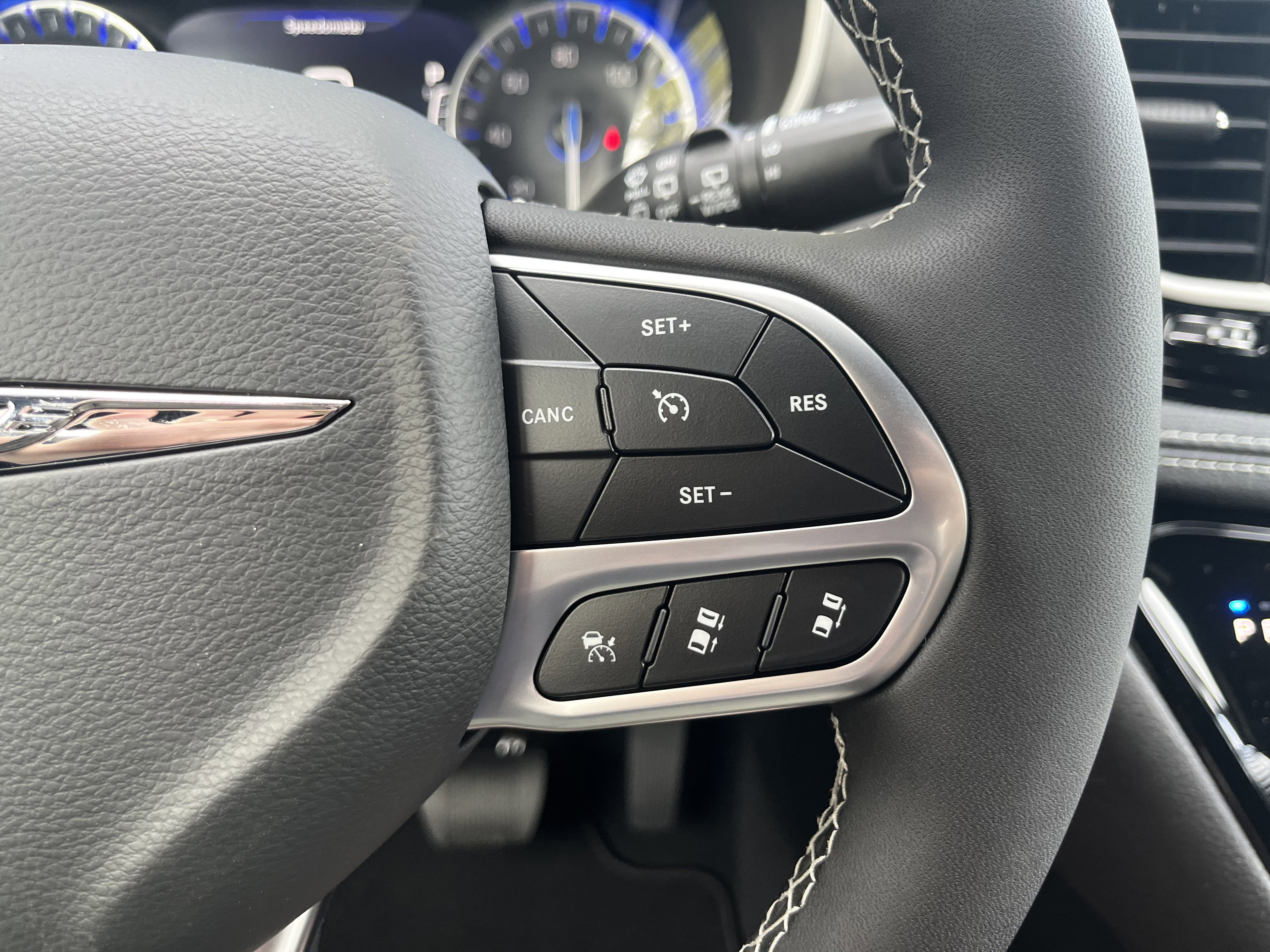 New 2026 Chrysler Pacifica Select image 19