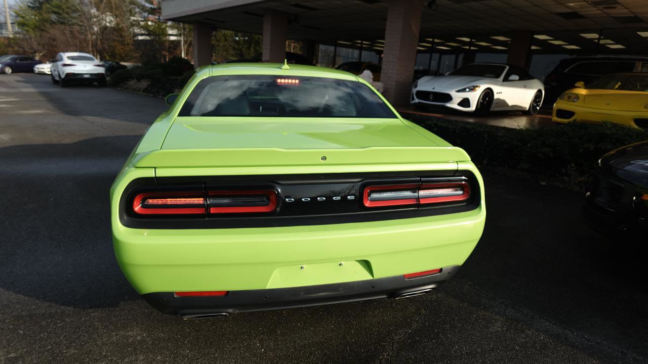 Used 2015 Dodge Challenger R/T Plus image 3