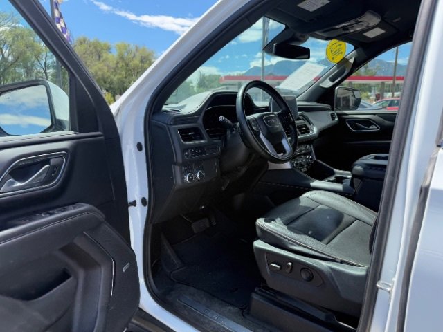 Used 2023 GMC Yukon XL SLT image 56