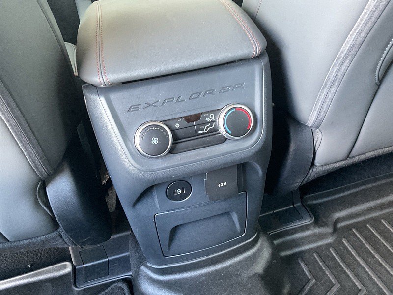 Used 2025 Ford Explorer Active w/ Active Comfort Package RWD image 16