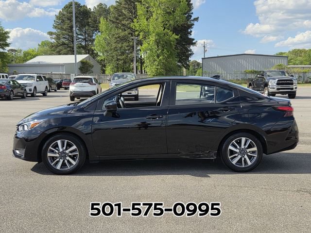 Used 2023 Nissan Versa SV FWD image 2