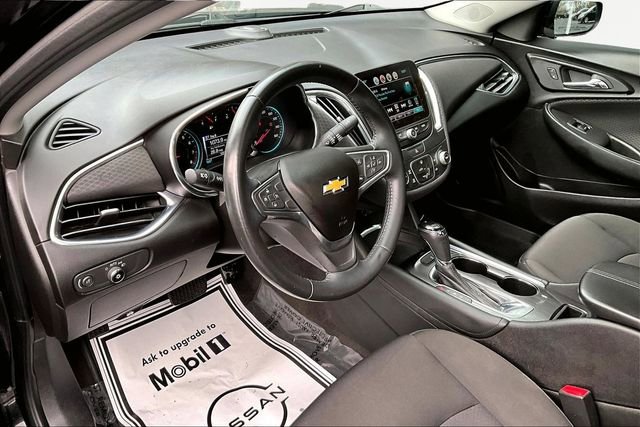 Used 2018 Chevrolet Malibu LT image 12
