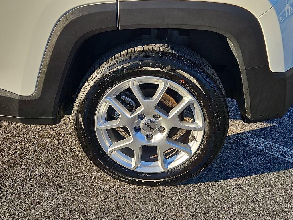 Used 2022 Jeep Renegade Latitude w/ Convenience Group image 8