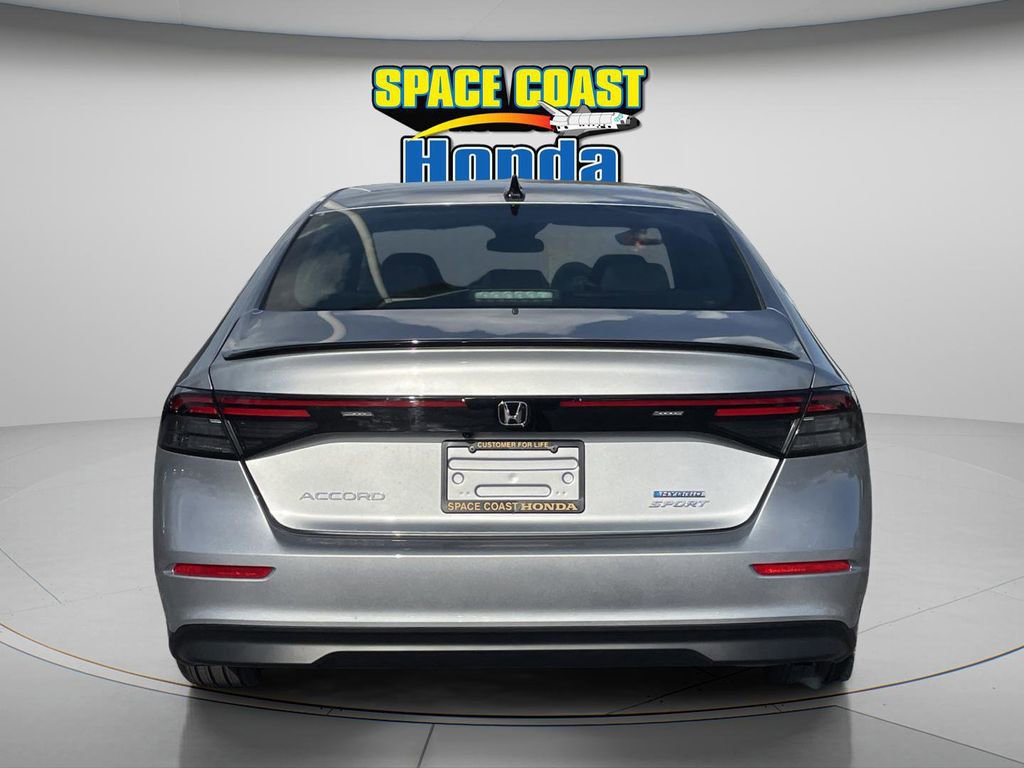 Used 2025 Honda Accord Sport image 8