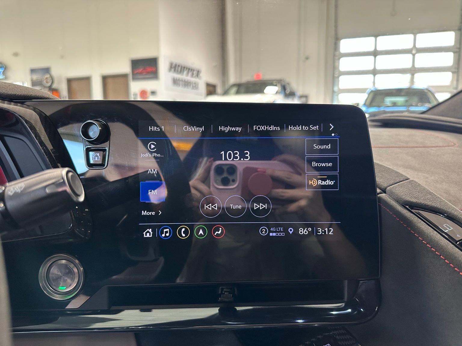 Used 2023 Chevrolet Corvette Stingray Premium Conv w/ Z51 Performance Package RWD image 33