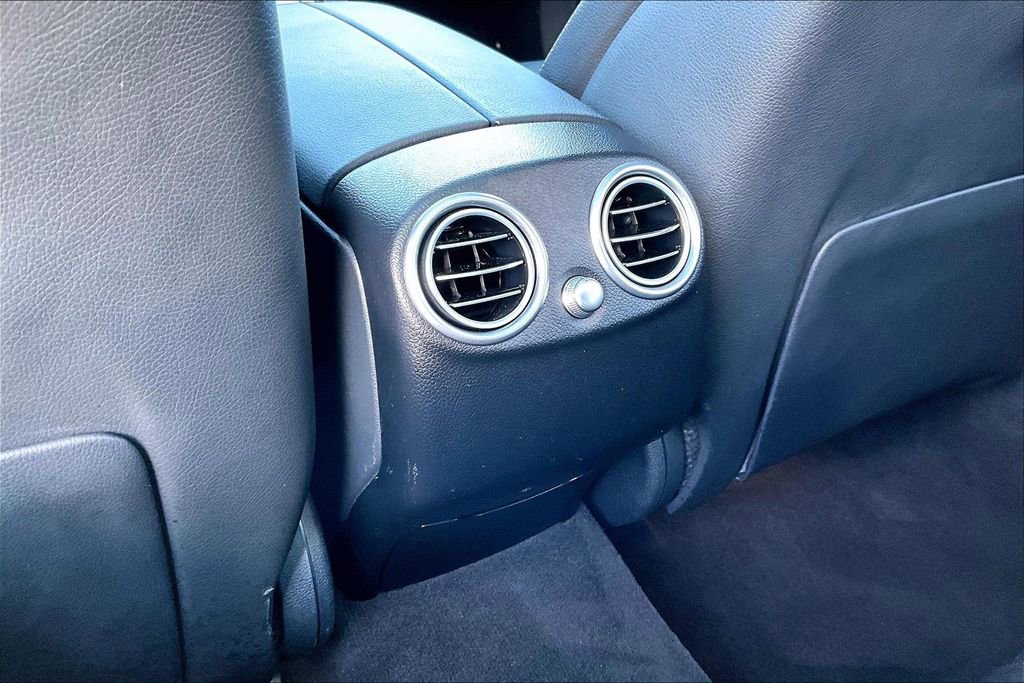 Used 2022 Mercedes-Benz GLC 300 4MATIC w/ Premium Package Lite image 10