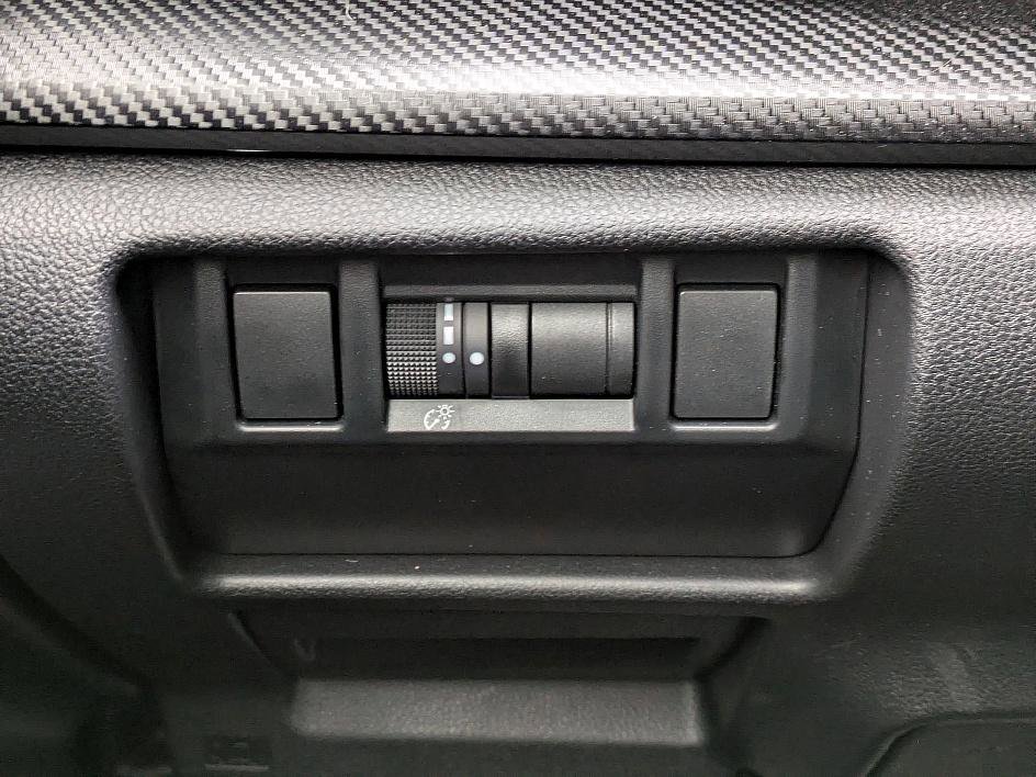 Used 2024 Subaru Crosstrek 2.0i Premium image 16