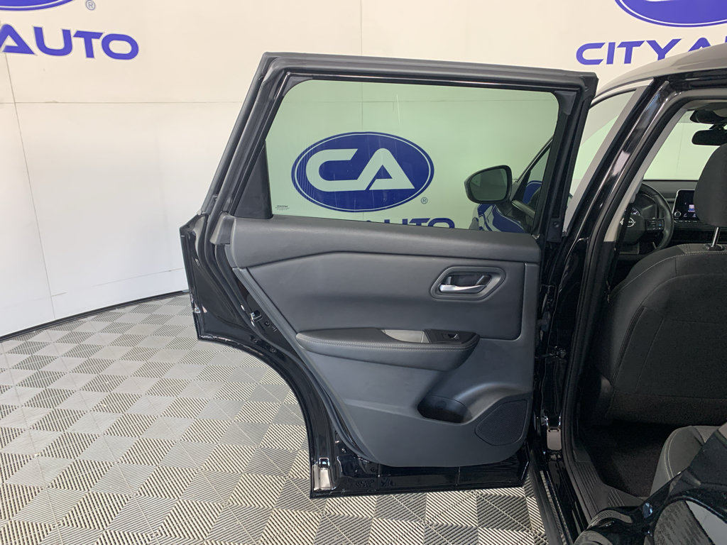 Used 2026 Nissan Rogue SV FWD image 29
