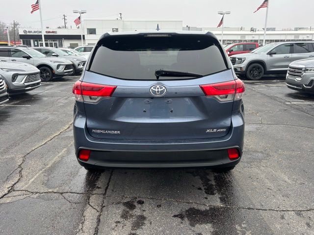 Used 2019 Toyota Highlander XLE image 6