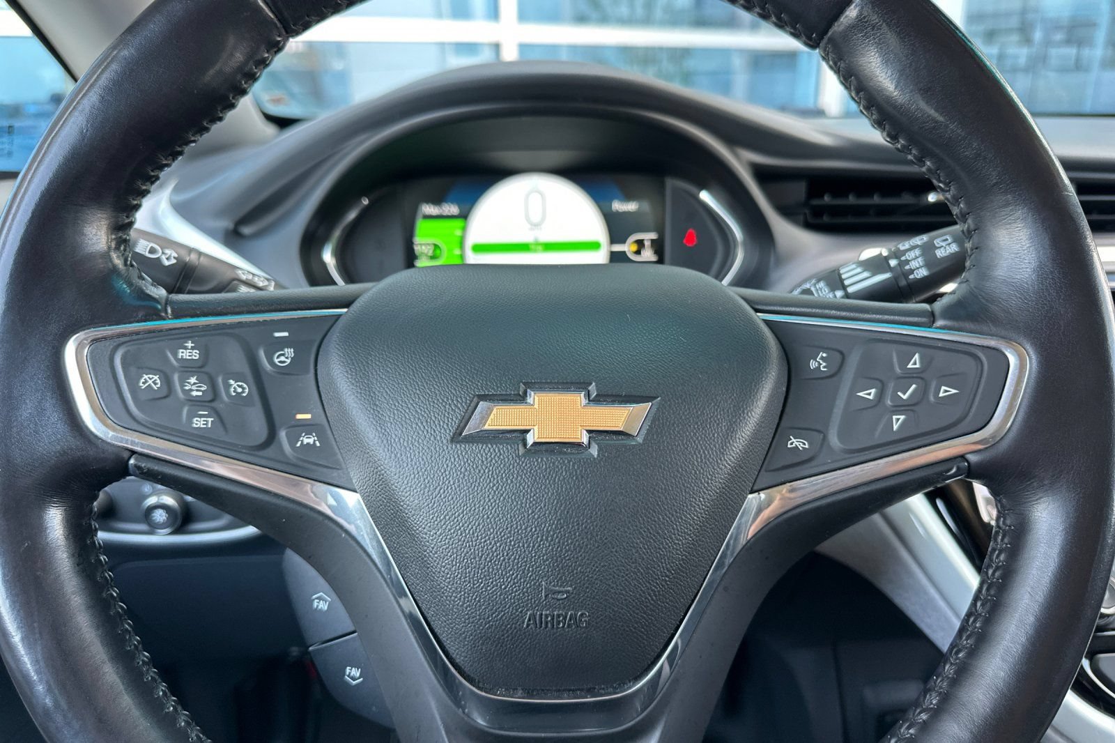 Used 2020 Chevrolet Bolt Premier w/ Infotainment Package FWD image 29