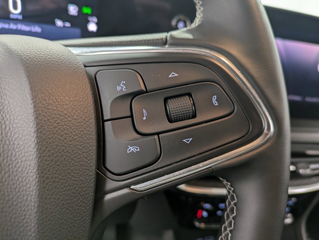 Used 2024 Buick Encore GX Avenir w/ Avenir Convenience Package image 17