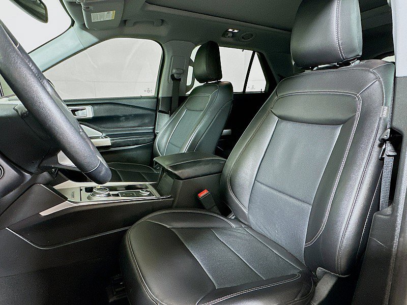 Used 2023 Ford Explorer Limited w/ Limited Technology Package AWD/4WD image 11