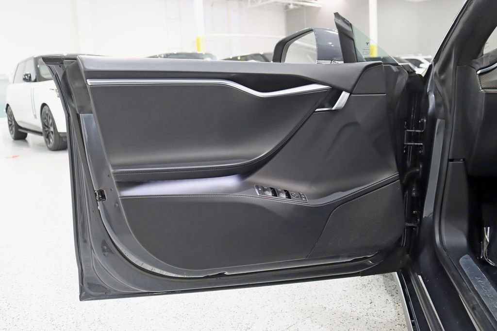 Used 2015 Tesla Model S 85D AWD/4WD image 27