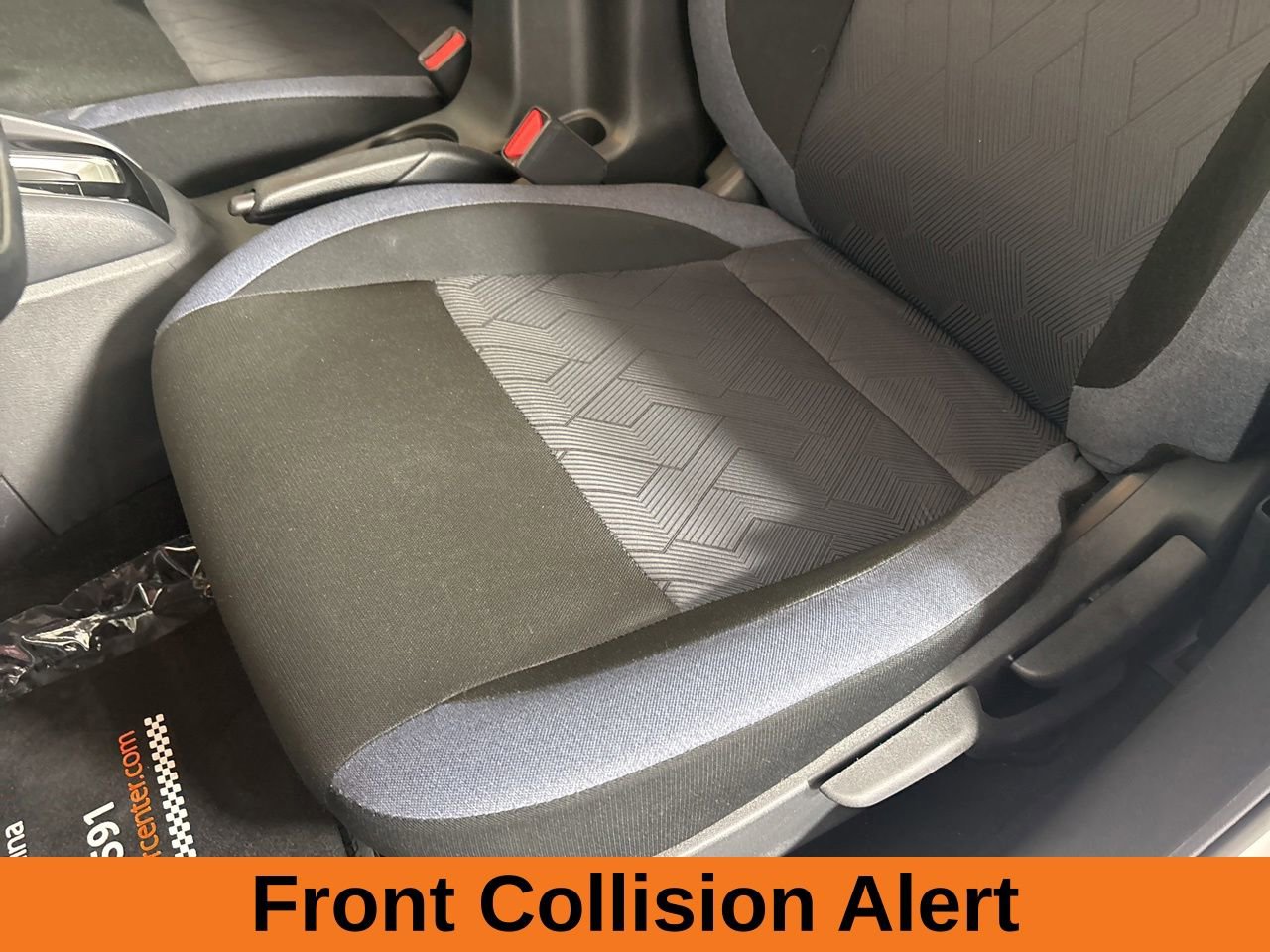 Used 2025 Nissan Versa SV FWD image 10