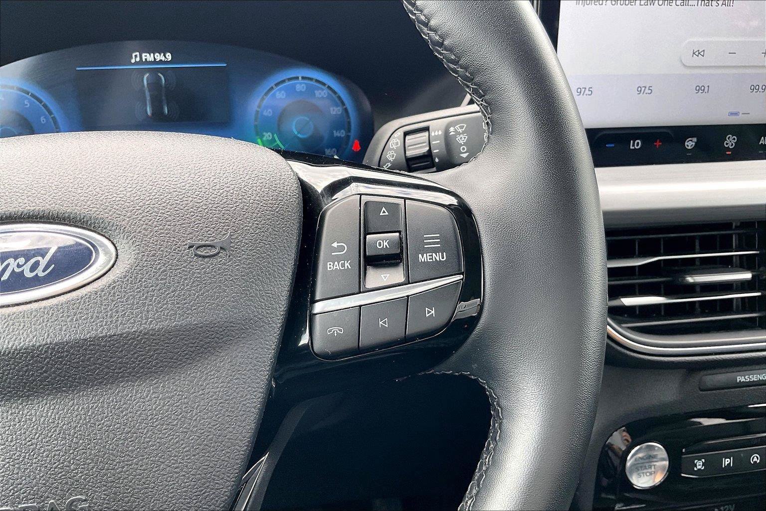 Used 2024 Ford Escape Platinum AWD/4WD image 19