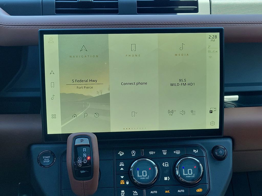 New 2026 Land Rover Defender 110 OCTA AWD/4WD image 20