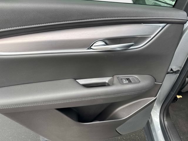 New 2026 Cadillac XT5 Luxury w/ LPO, Floor Liner Package AWD/4WD image 10